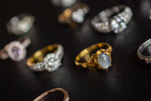 Do kakvih zdravstvenih komplikacija može da dovede jeftin nakit?